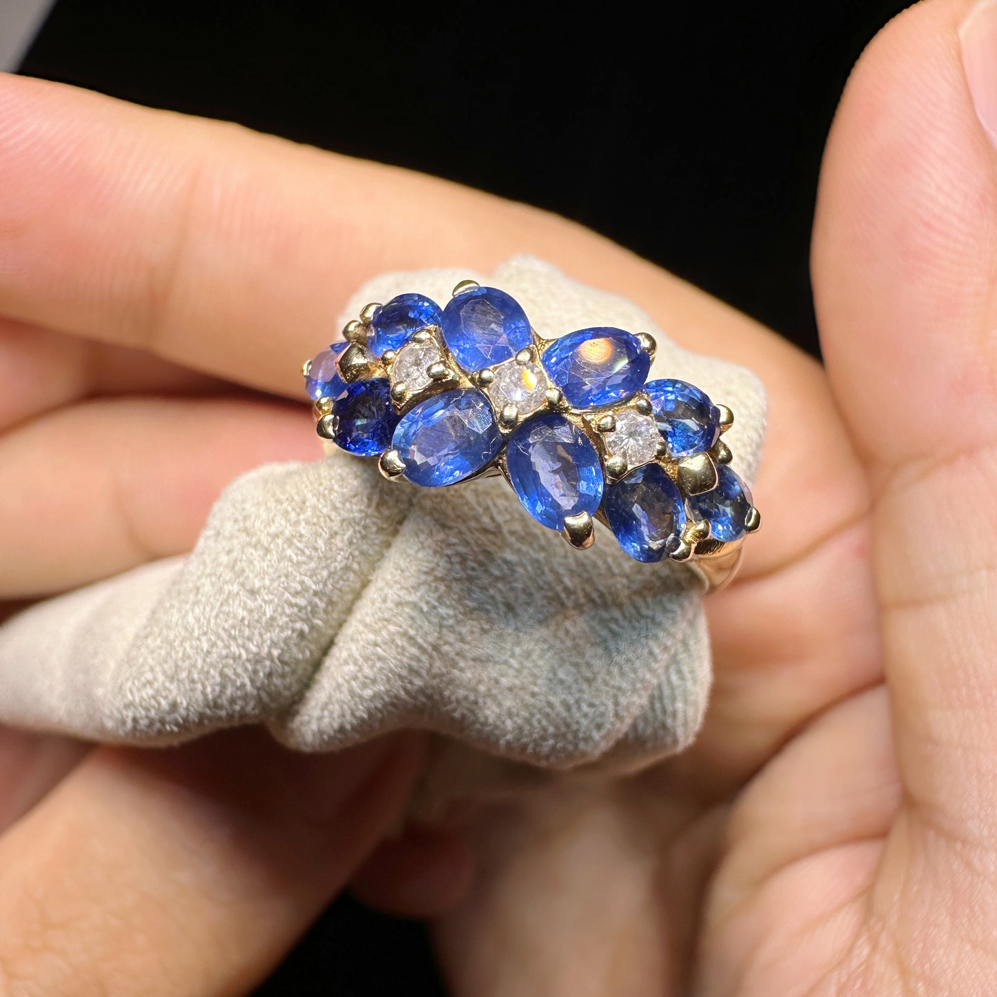 Vintage K18 Gold Sapphire and Diamond Ring|2.00ct Blue Sapphires + 0.09ct Diamonds|Japanese Estate Jewelry