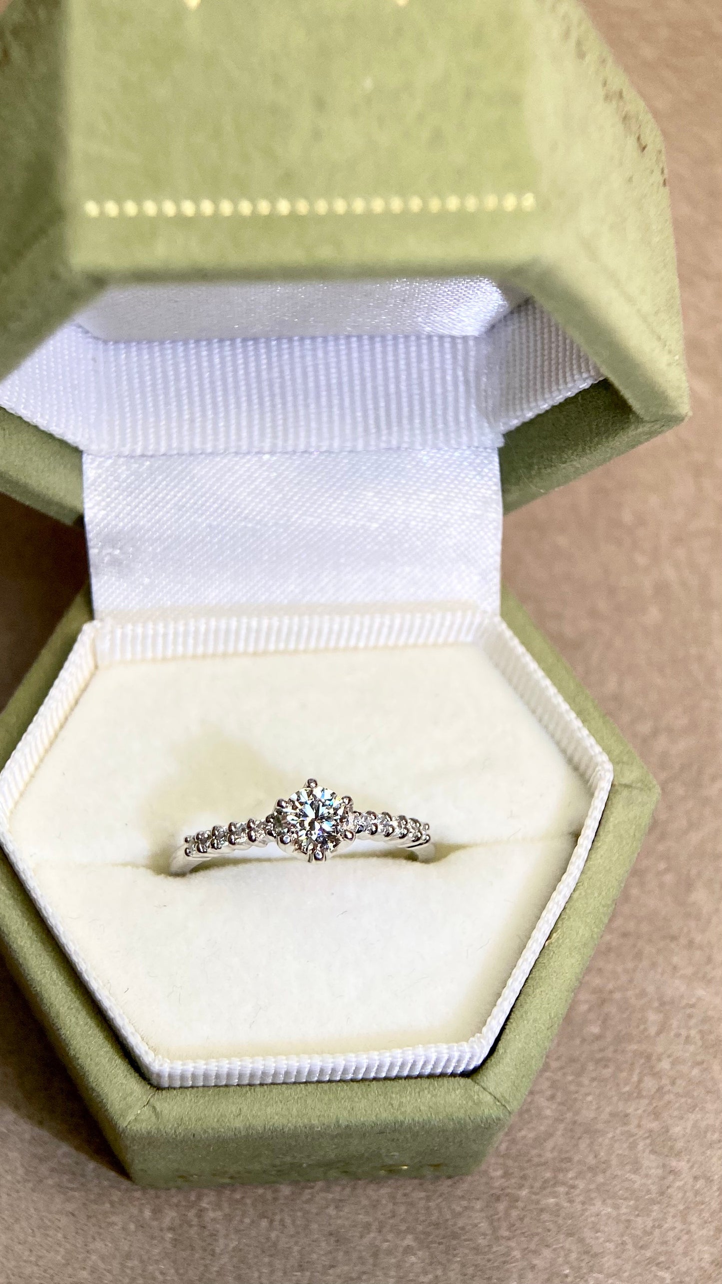 Pt900プラチナ&ダイヤモンドリング|ダイヤモンド0.308ct/0.10ct|日本製ヴィンテージエステートジュエリー