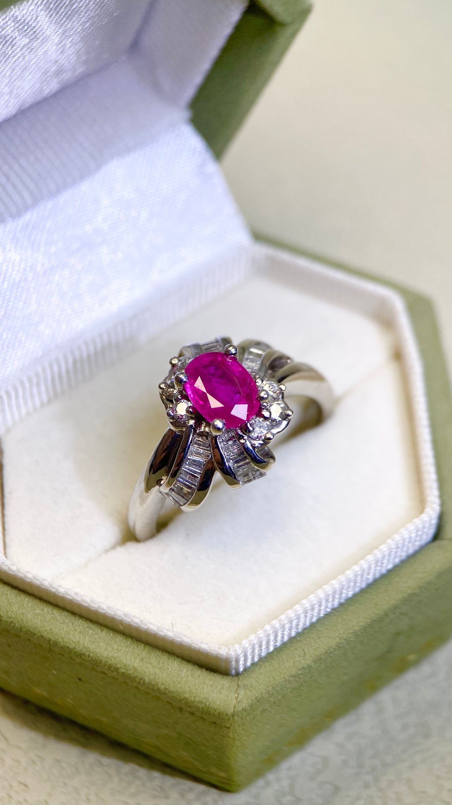 Pt900プラチナ&ダイヤモンドリング|ダイヤモンド0.308ct/0.10ct|日本製ヴィンテージエステートジュエリー