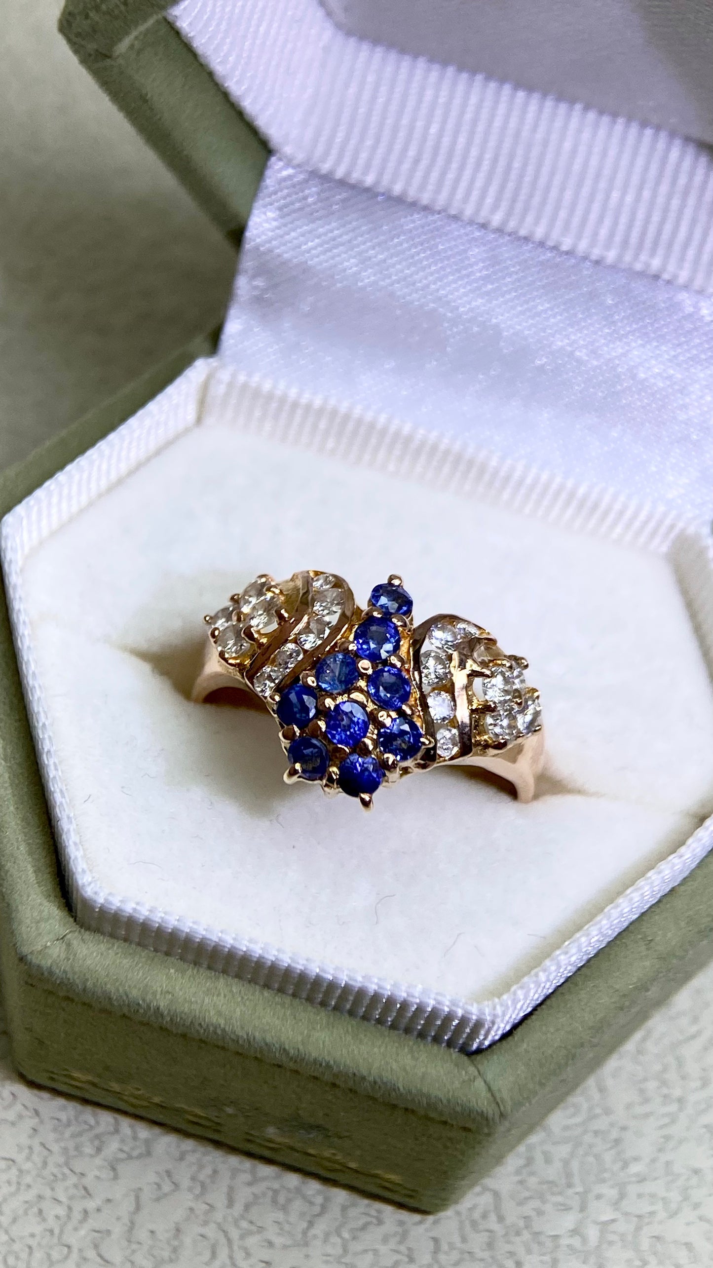 K18ゴールド&エメラルド&ダイヤモンドリング|エメラルド2.89カラット|ダイヤモンド1.32カラット|日本製ヴィンテージエステートジュエリー