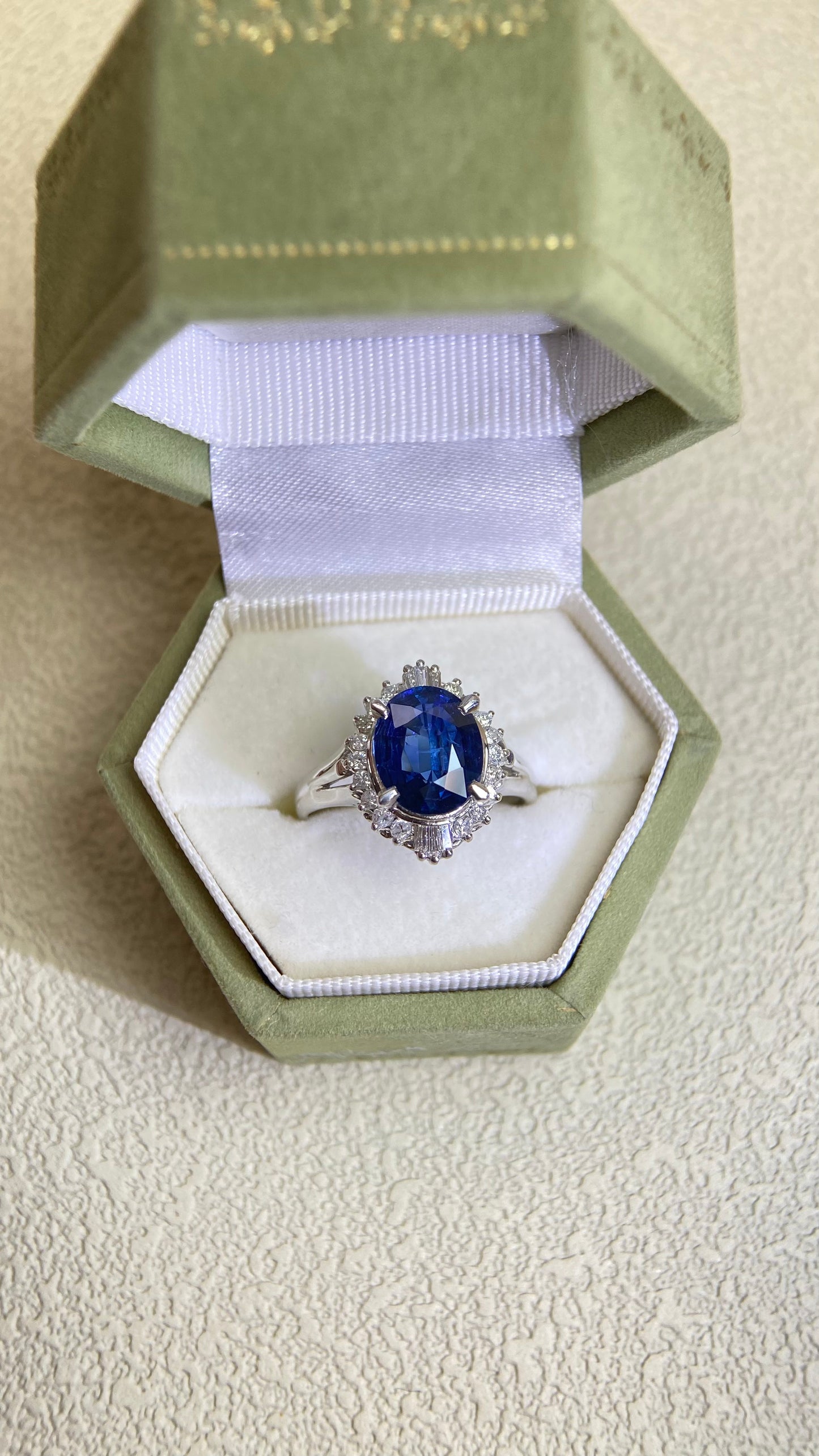 Pt900 Platinum&Sapphire and Diamond Ring | Sapphire 2.62ct | Diamond 0.30ct | Japanese Vintage Estate Jewelry-BOYN