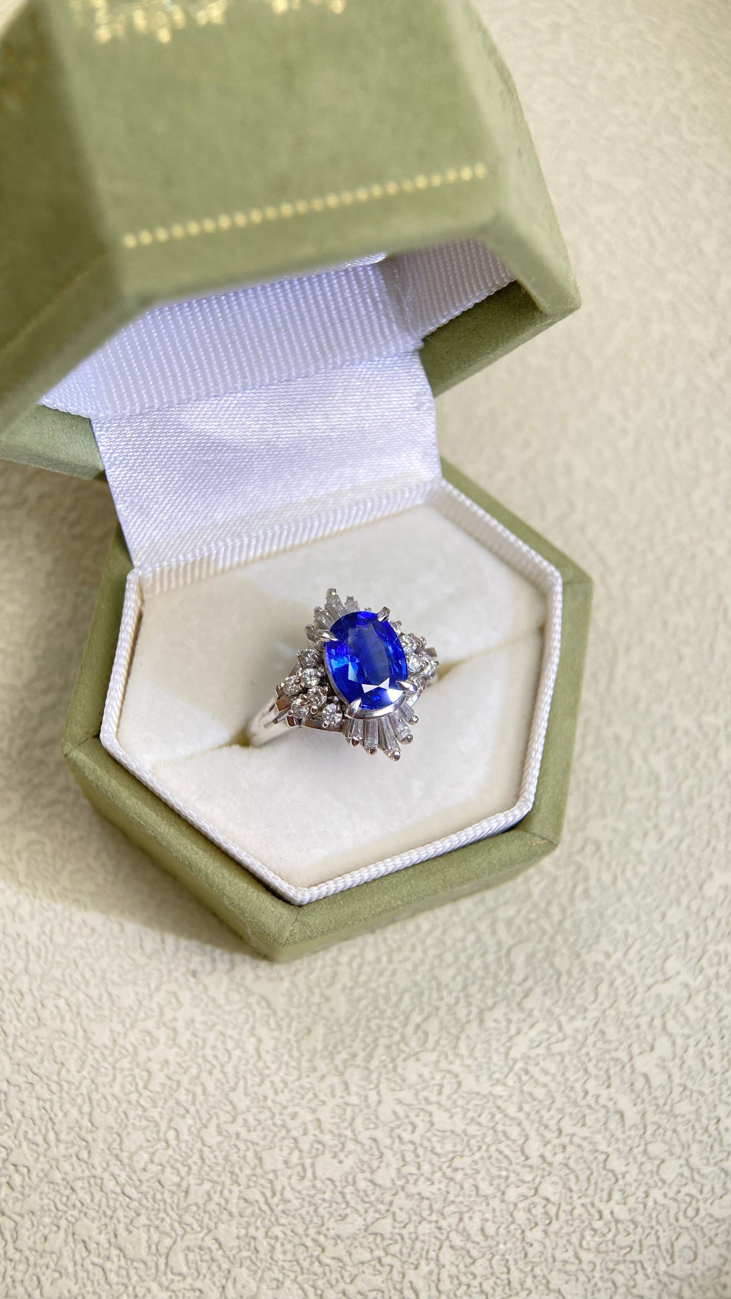 PT900 Platinum&Sapphire and Diamond Ring | Sapphire 1.57ct | Diamond 0.42ct | Japanese Vintage Estate Jewelry-BENP