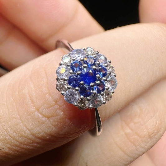 K18 White Gold Sapphire and Diamond Flower Ring｜Vintage Japanese Cluster Jewelry｜2.8g
