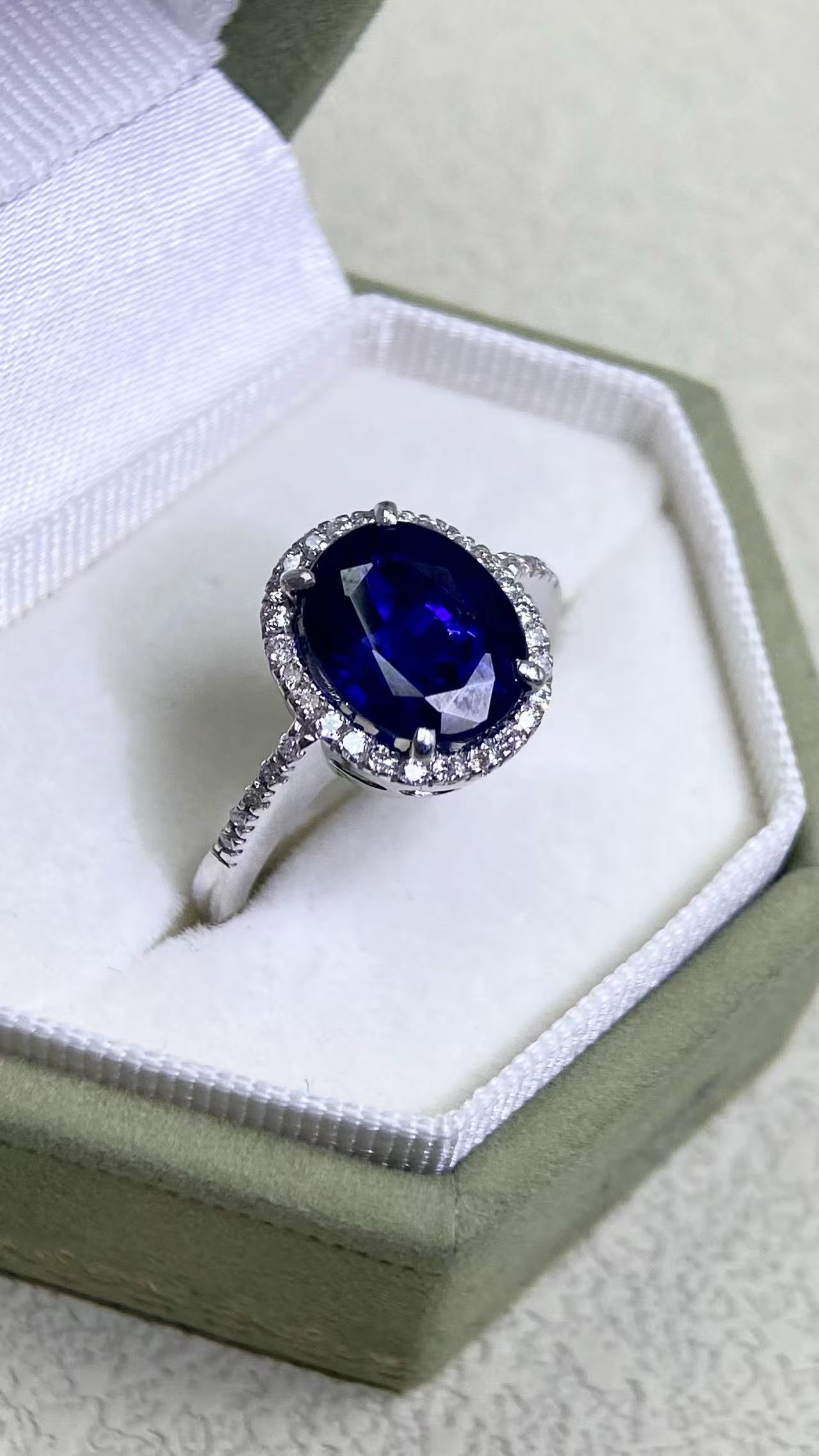 K18 White Gold&Sapphire and Diamond Ring | Sapphire 3.93ct | Diamond 0.23ct | Madagascar | Japanese Vintage Estate Jewelry-YMFH