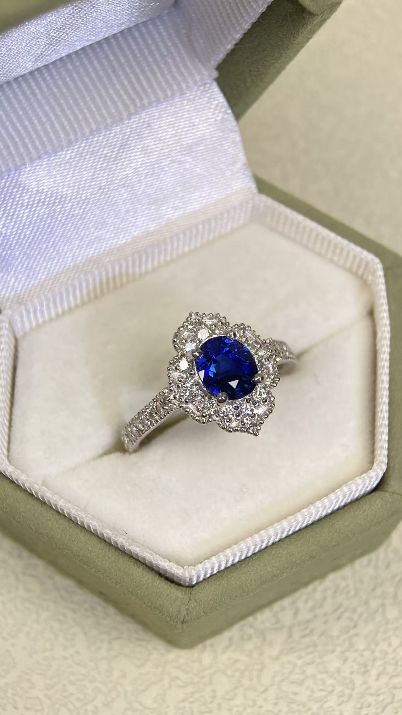 Pt900 Platinum&Sapphire&Diamond Ring| Sapphire：1.03ct Royal Blue| Diamonds：0.45ct | Japanese Vintage Estate Jewelry -BSMY3160