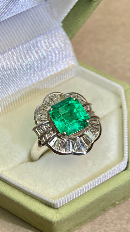 K18ゴールド＆エメラルド＆ダイヤモンドリング｜エメラルド2.89カラット｜ダイヤモンド1.32カラット｜日本製ヴィンテージエステートジュエリー