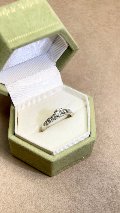 Pt900プラチナ＆ダイヤモンドリング｜ダイヤモンド0.28ct/0.25ct｜日本製ヴィンテージエステートジュエリー