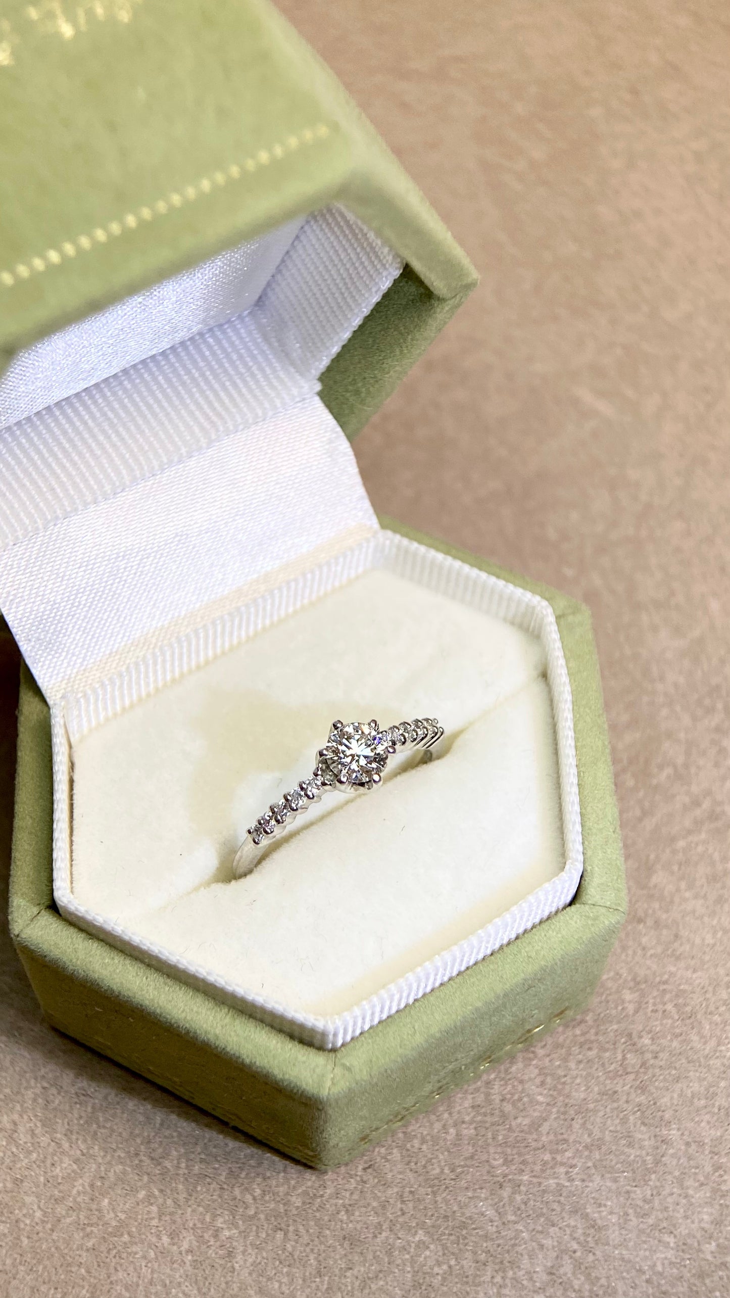 Pt900プラチナ＆ダイヤモンドリング｜ダイヤモンド0.308ct/0.10ct｜日本製ヴィンテージエステートジュエリー