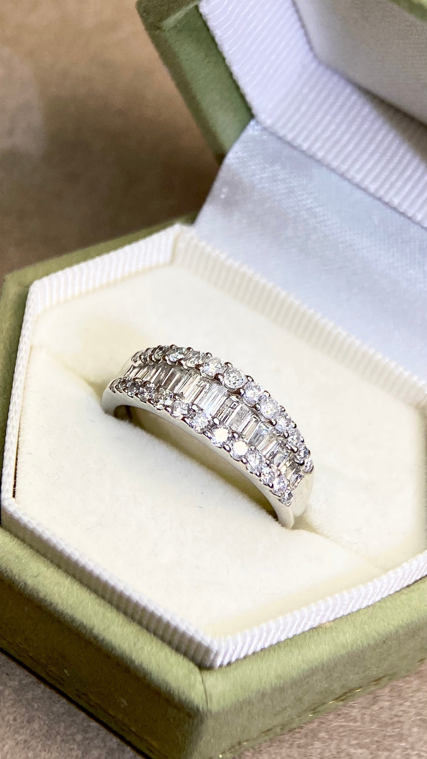 Pt900プラチナ＆ダイヤモンドリング｜ダイヤモンド0.744ct/0.79ct｜ルイ・ヴィトン-VS2｜日本製ヴィンテージエステートジュエリー