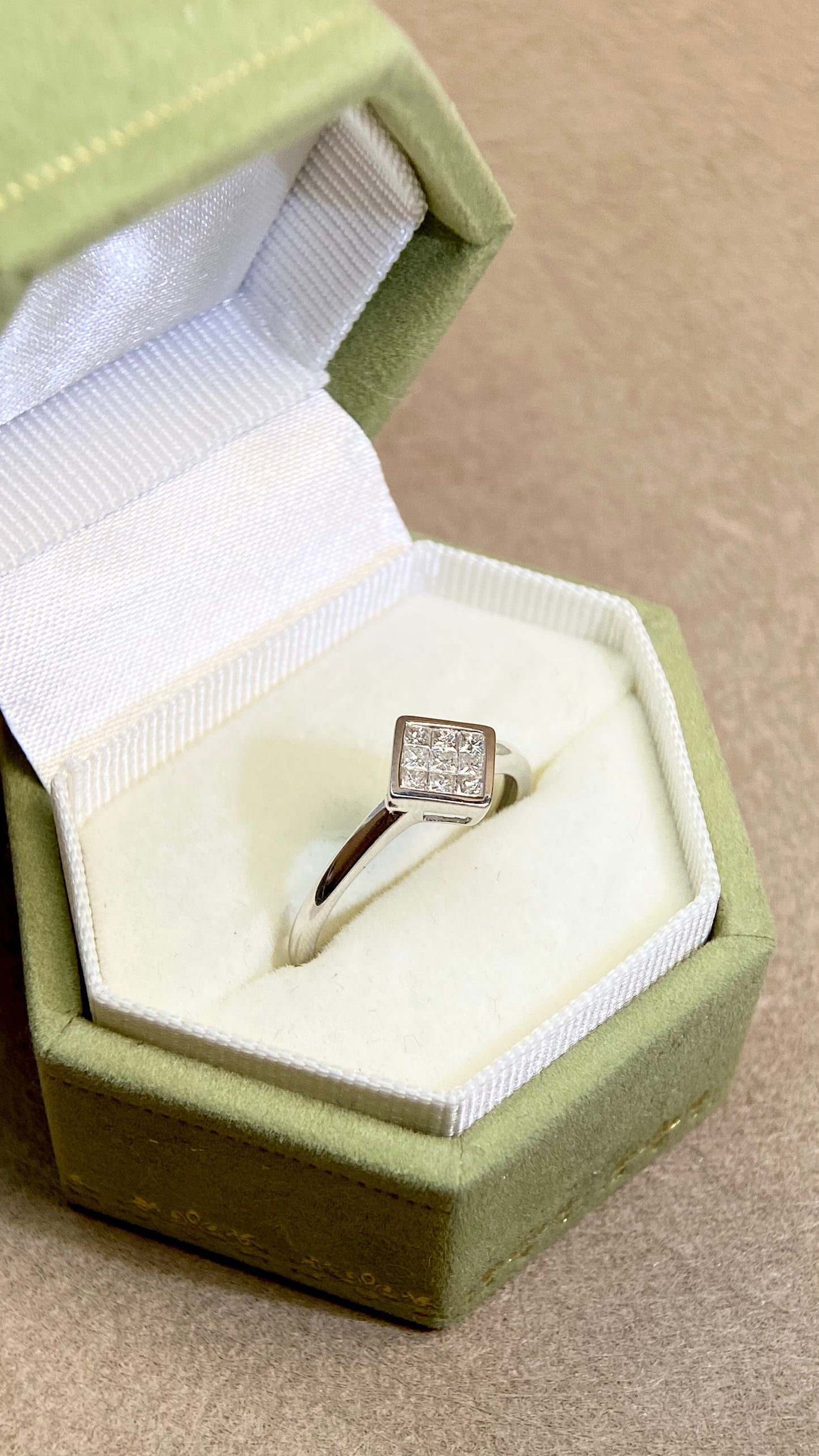 Pt900プラチナ＆ダイヤモンドリング｜ダイヤモンド0.744ct/0.79ct｜ルイ・ヴィトン-VS2｜日本製ヴィンテージエステートジュエリー