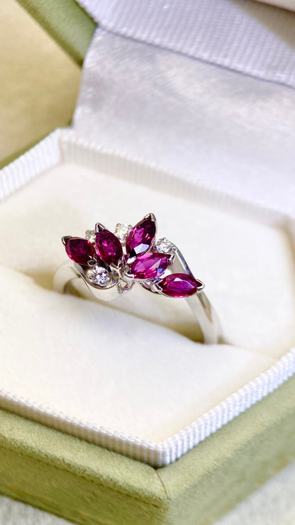 Pt900 Platinum&Ruby and Diamond Ring | Ruby 0.83ct | Diamond 0.09ct | Japanese Vintage Estate Jewelry