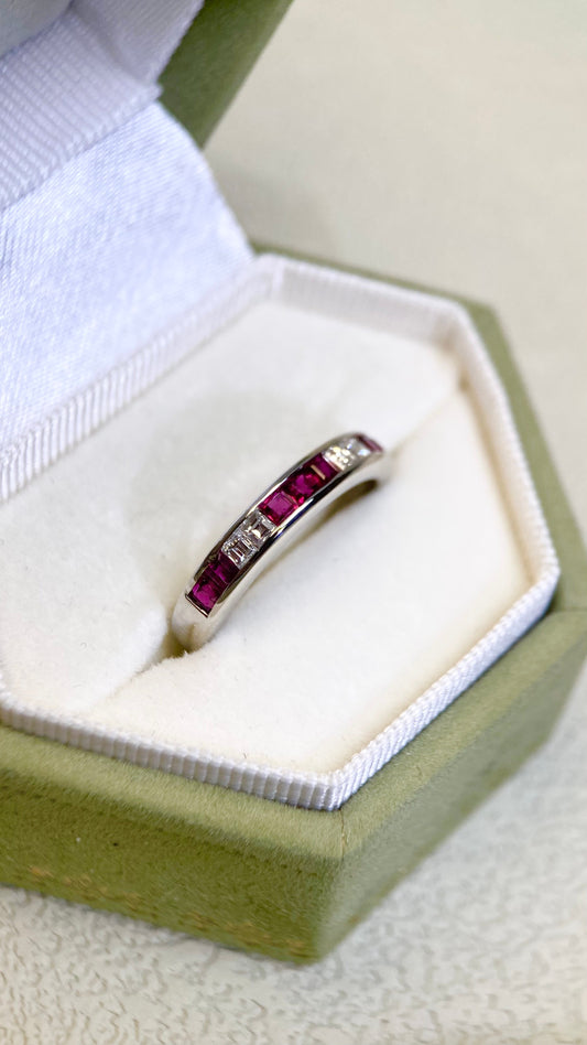 Pt900 Platinum&Ruby and Diamond Ring | Ruby 0.44ct | Diamond 0.16ct | Japanese Vintage Estate Jewelry