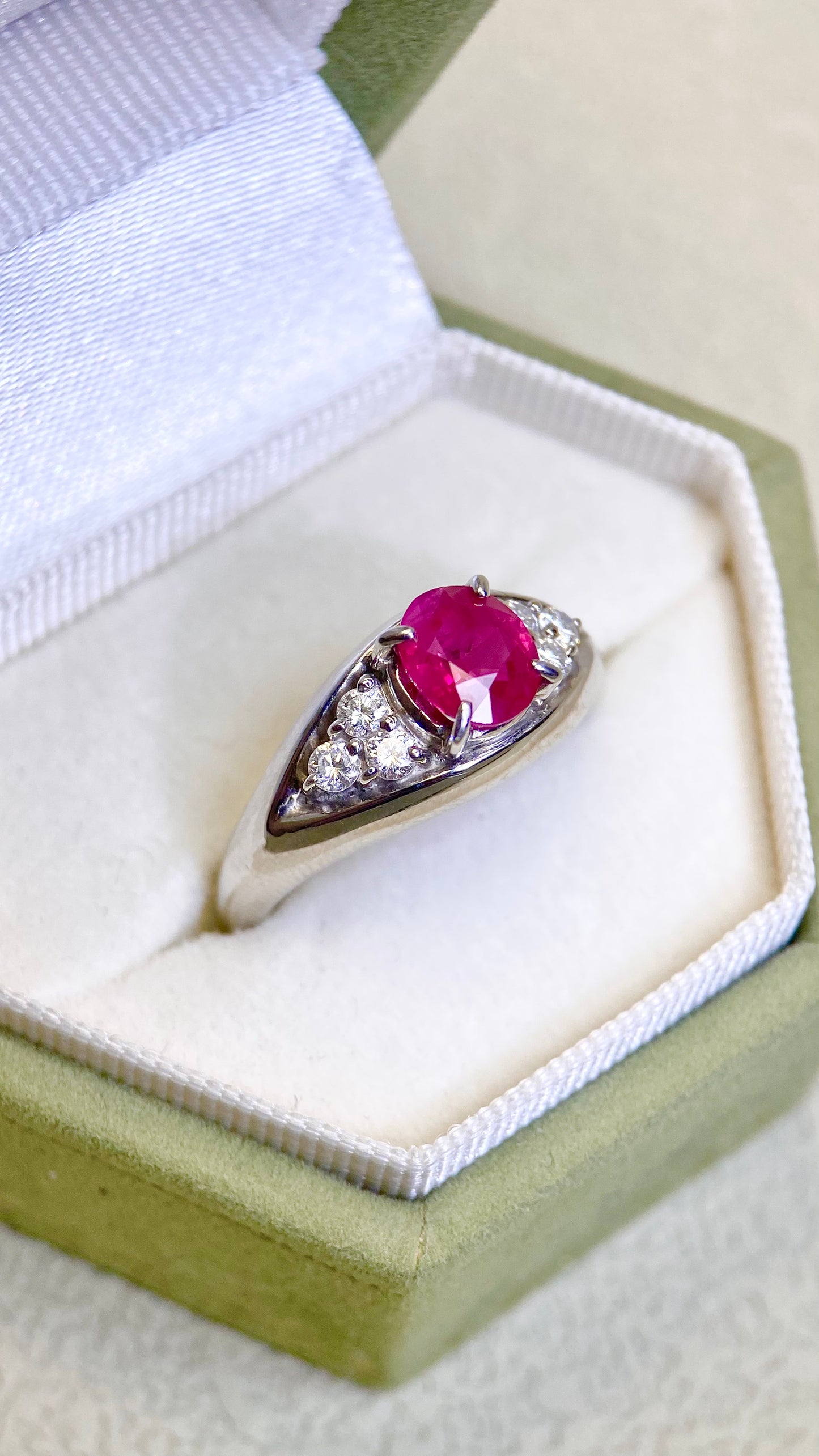 Pt900プラチナ＆ダイヤモンドリング｜ダイヤモンド0.744ct/0.79ct｜ルイ・ヴィトン-VS2｜日本製ヴィンテージエステートジュエリー