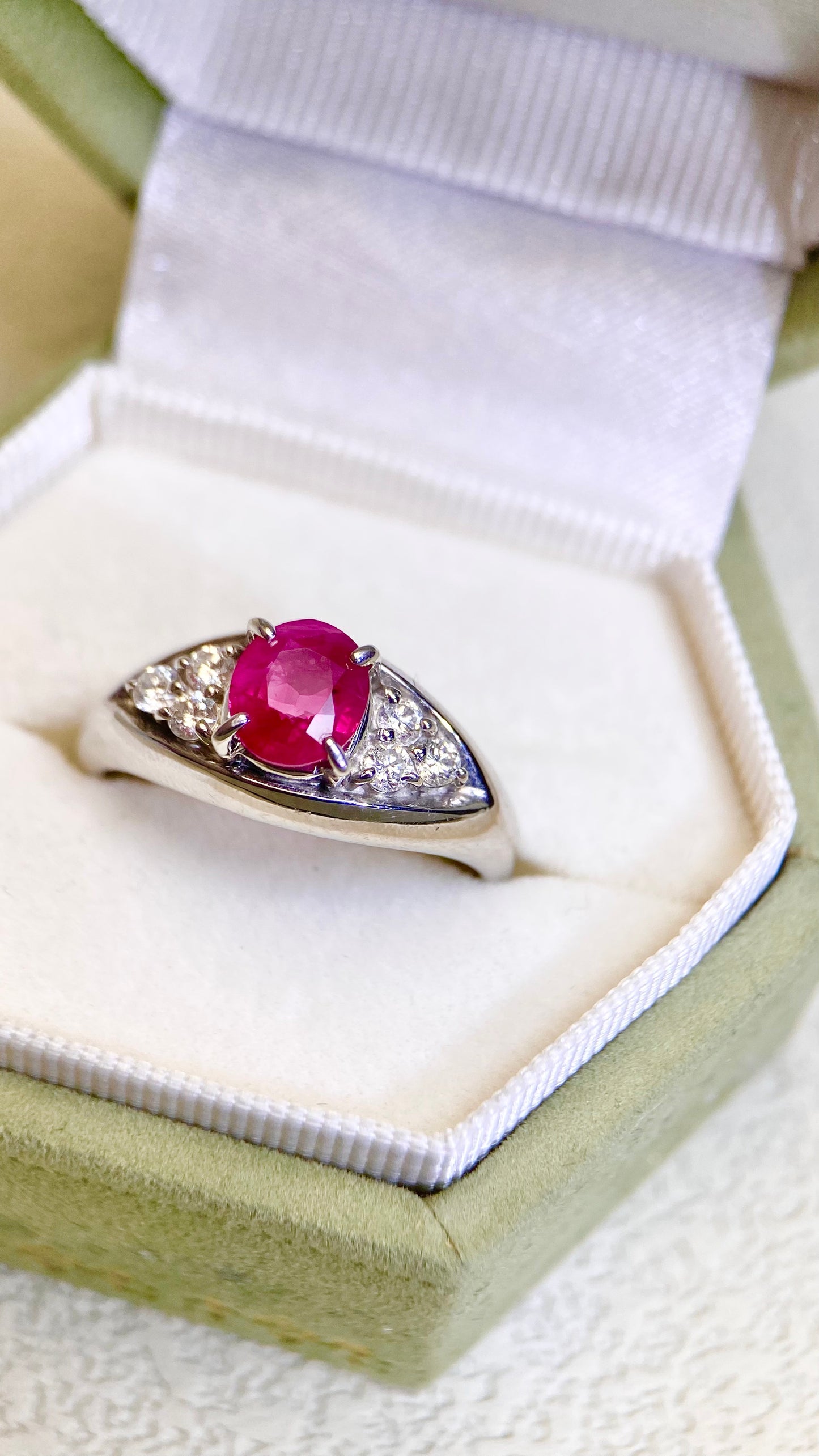 Pt900プラチナ＆ダイヤモンドリング｜ダイヤモンド0.744ct/0.79ct｜ルイ・ヴィトン-VS2｜日本製ヴィンテージエステートジュエリー