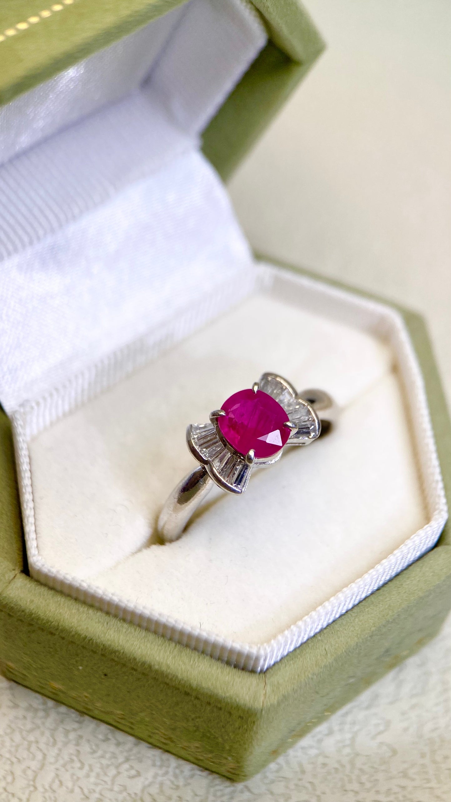 Pt900プラチナ＆ダイヤモンドリング｜ダイヤモンド0.744ct/0.79ct｜ルイ・ヴィトン-VS2｜日本製ヴィンテージエステートジュエリー