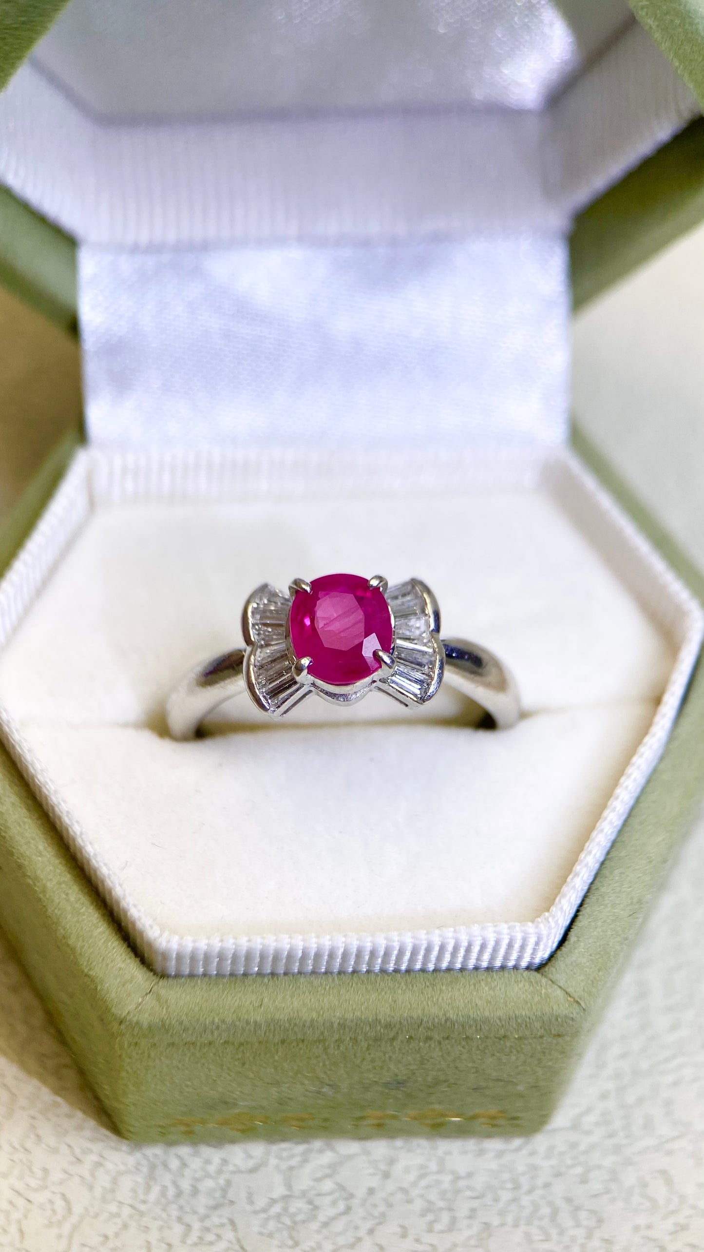 Pt900プラチナ＆ダイヤモンドリング｜ダイヤモンド0.744ct/0.79ct｜ルイ・ヴィトン-VS2｜日本製ヴィンテージエステートジュエリー