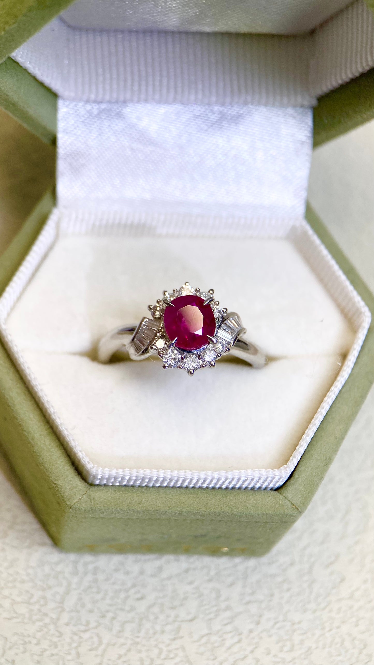 Pt900プラチナ＆ダイヤモンドリング｜ダイヤモンド0.308ct/0.10ct｜日本製ヴィンテージエステートジュエリー