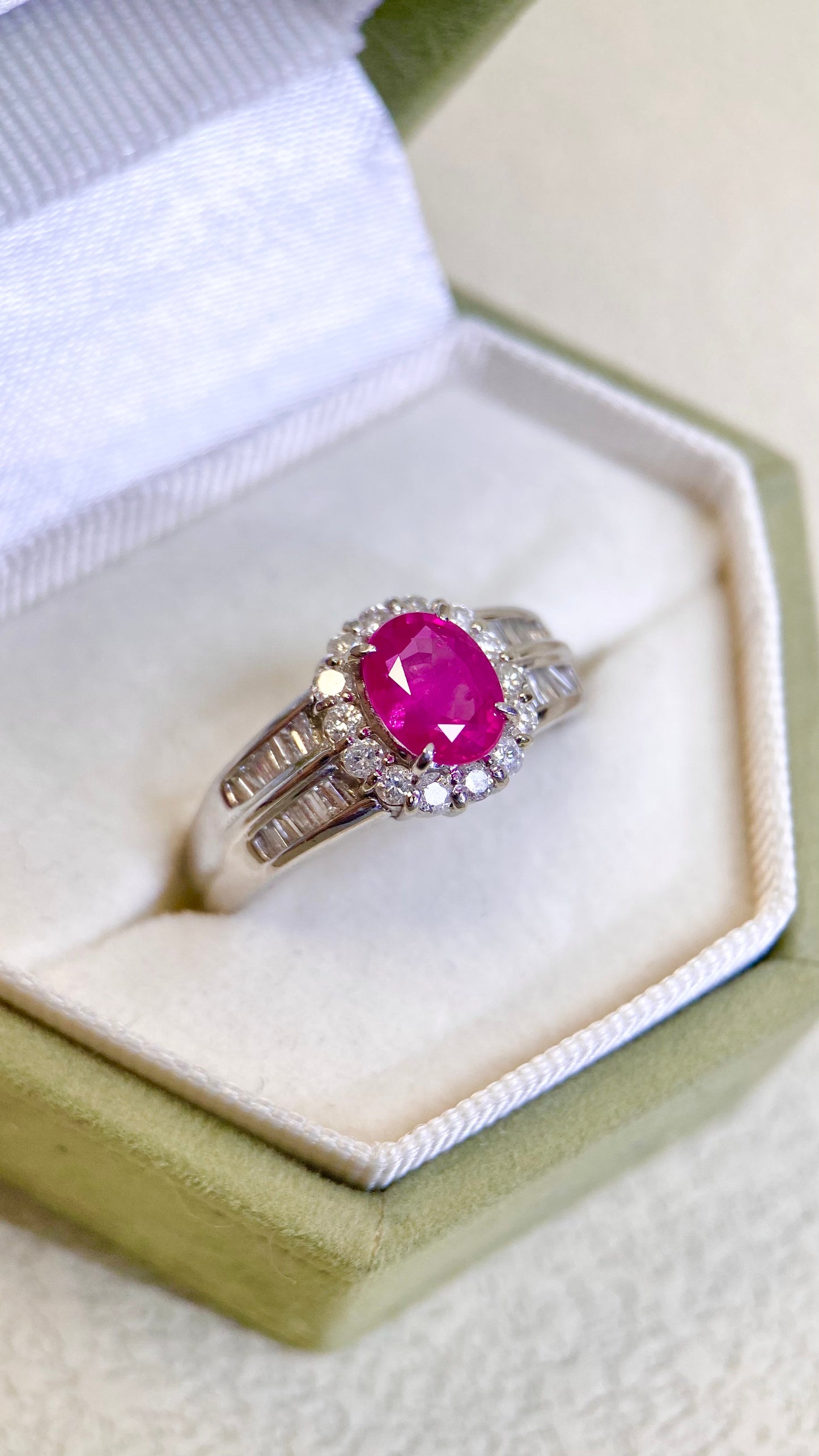 Pt900プラチナ＆ダイヤモンドリング｜ダイヤモンド0.308ct/0.10ct｜日本製ヴィンテージエステートジュエリー