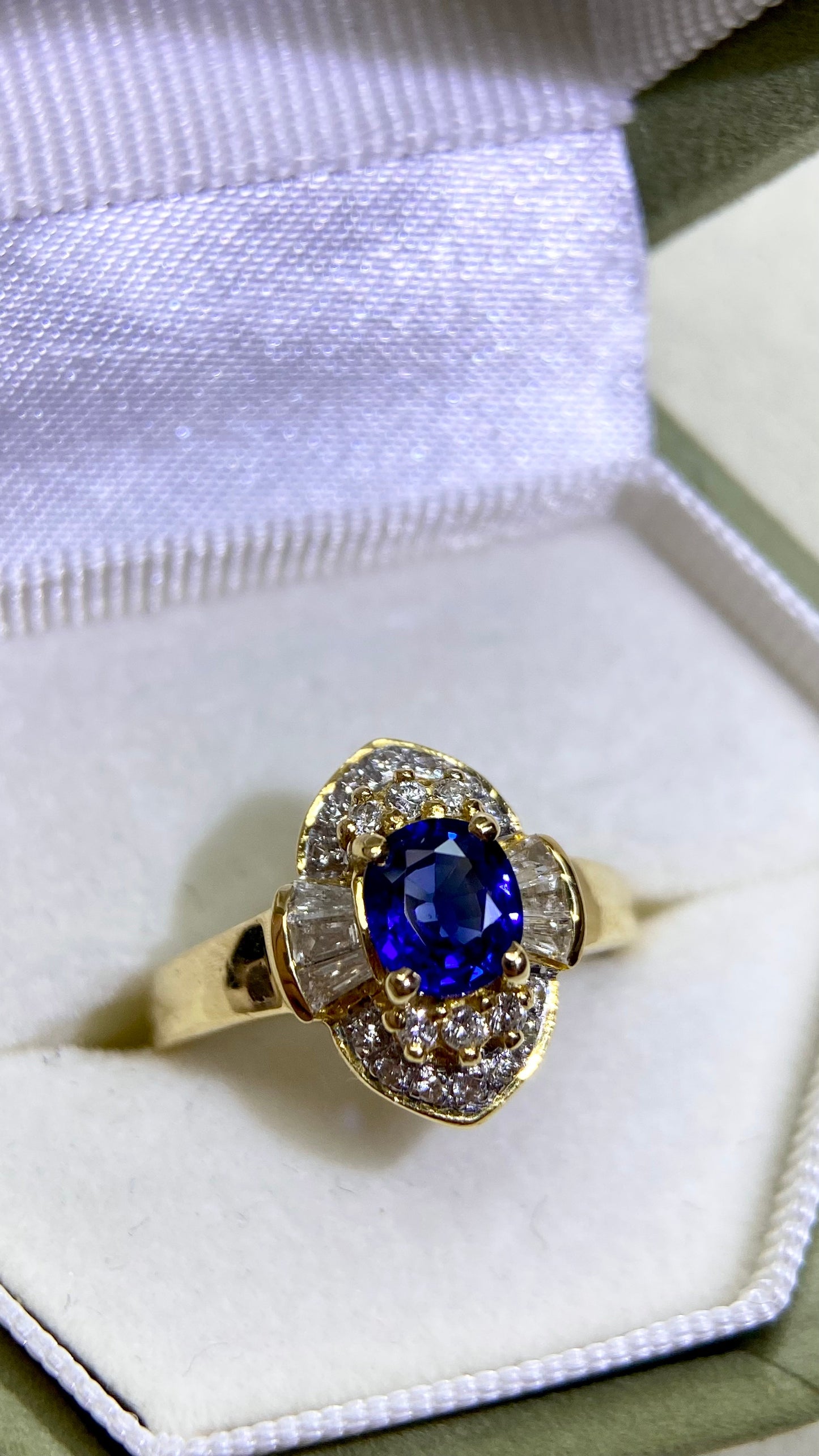 750 Gold(18K)&Sapphire and Diamond Ring | Sapphire 0.82ct | Diamond 0.37ct | Japanese Vintage Estate Jewelry-BRDZ