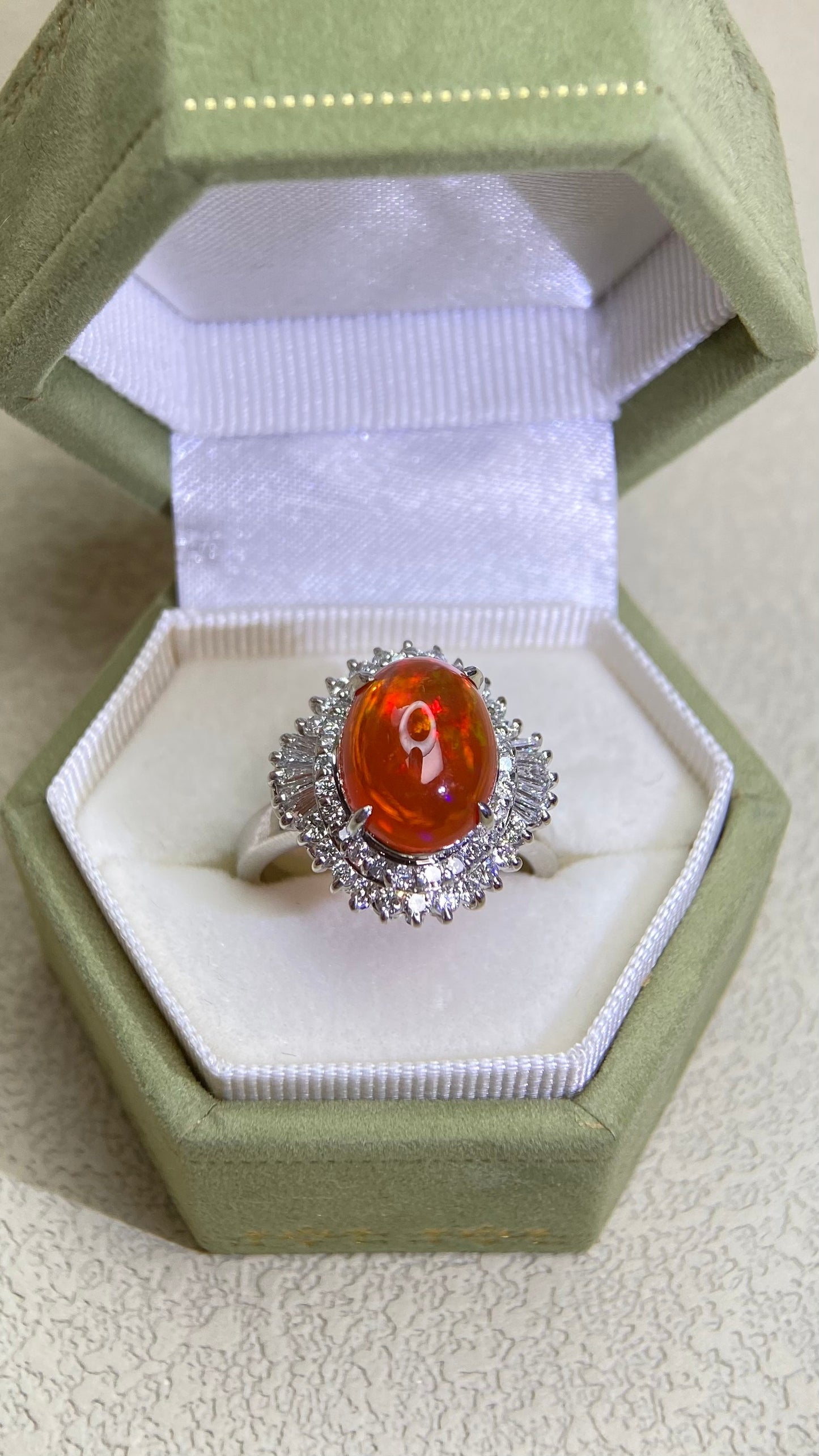 Pt900 Platinum&Opal and Diamond Ring | Opal 3.10ct | Diamond 0.78ct | Japanese Vintage Estate Jewelry-BQZC