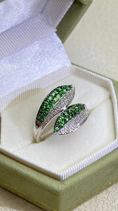 K18 White Gold& Green Garnet and Diamond Ring | Green Garnet 0.45ct | Diamond 0.16ct | Japanese Vintage Estate Jewelry-BQXZ