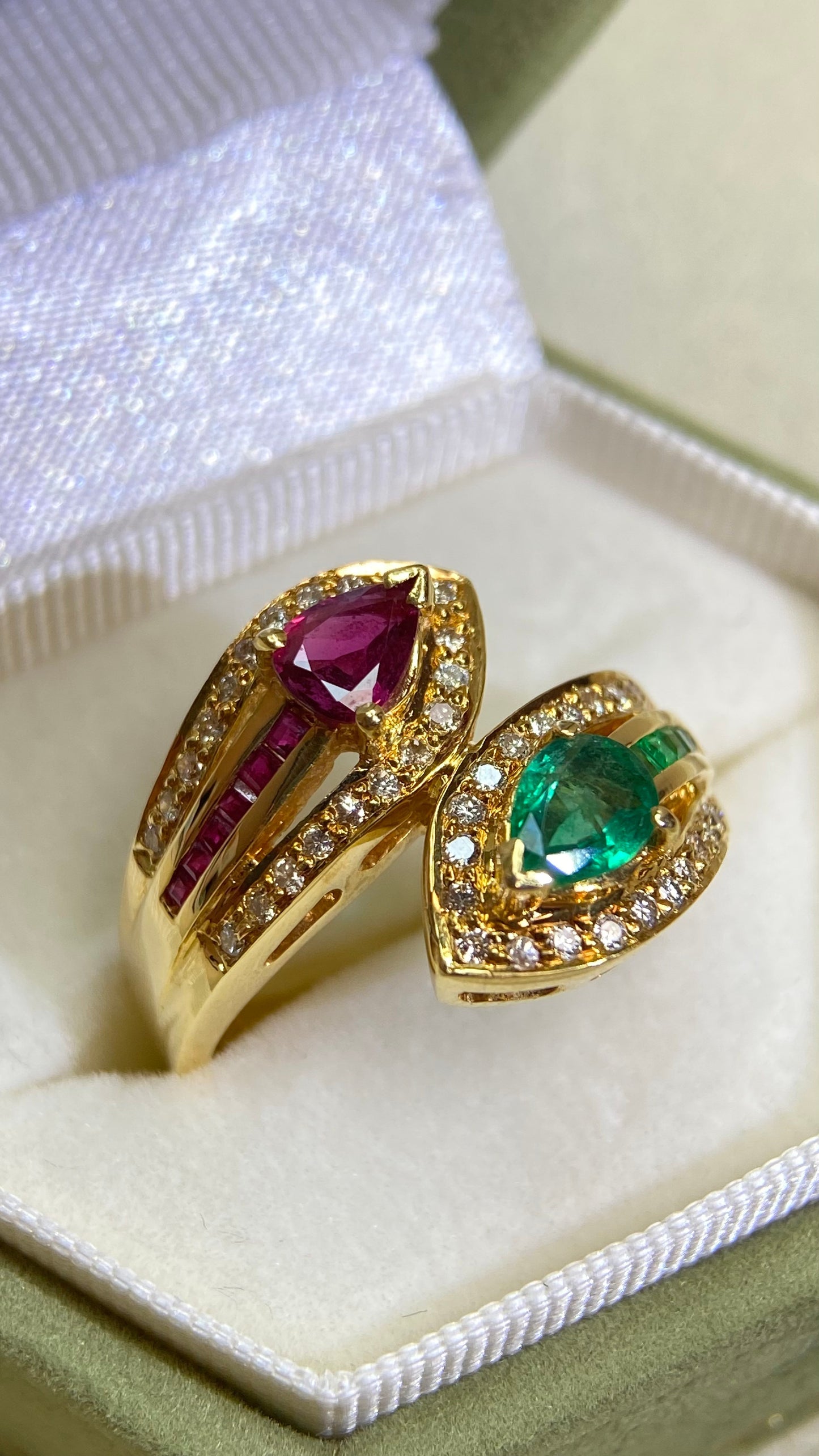 K18ゴールド＆ルビー＆エメラルド＆ダイヤモンドリング｜ルビー0.38ct｜エメラルド0.43ct｜ダイヤモンド0.28ct｜日本製ヴィンテージエステートジュエリー-BRCE