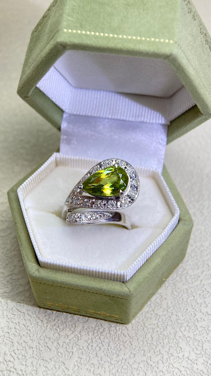PM900 Platinum&Sphene and Diamond Ring | Sphene 2.60ct | Diamond 0.30ct | Japanese Vintage Estate Jewelry-BRBR