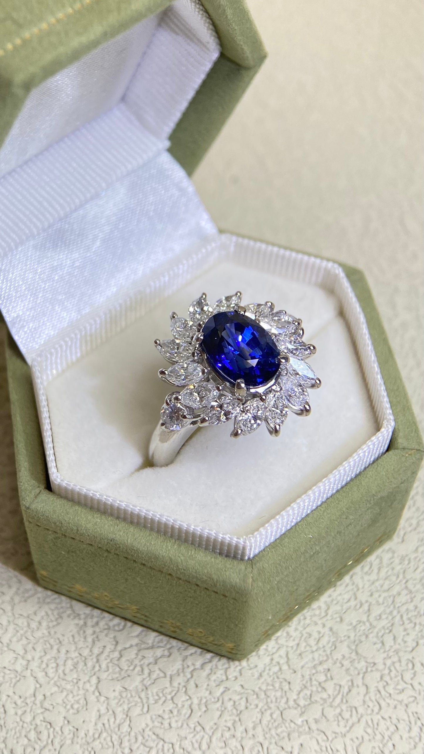 Pt900プラチナ＆サファイア＆ダイヤモンドリング｜サファイア2.70カラット｜ダイヤモンド1.85カラット｜スリランカ産ロイヤルブルー｜日本製ヴィンテージエステートジュエリー-BPZM