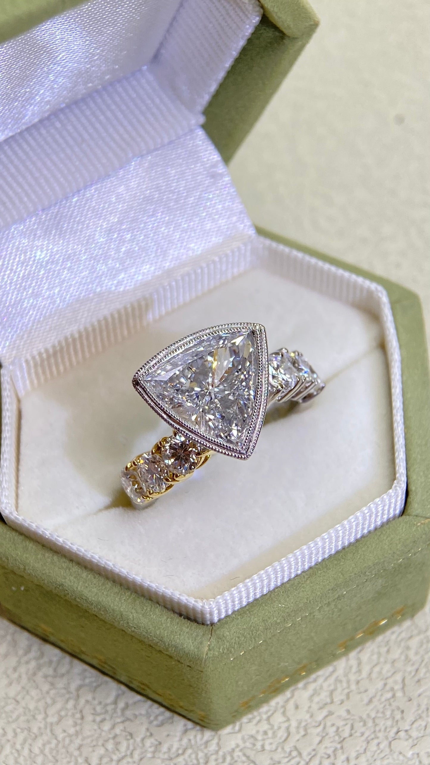 K18Gold/Pt900 Platinum&Diamond Ring | Diamond 3.007ct | Diamond 1.06ct | Japanese Vintage Estate Jewelry-BOXQ