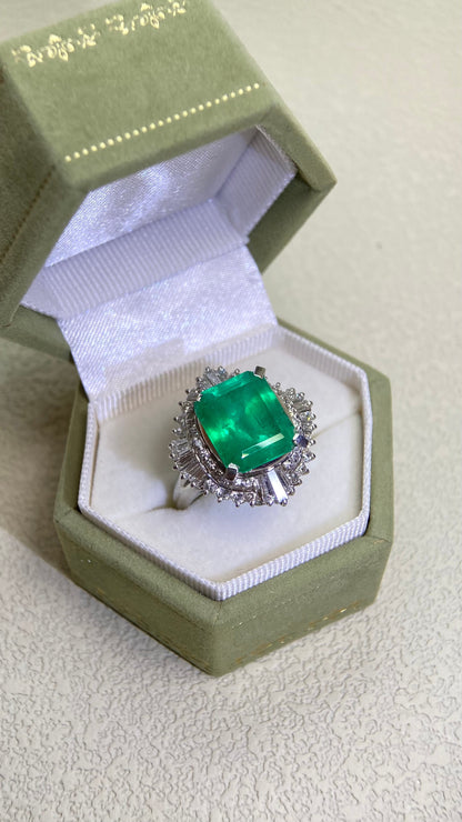 Pt900 Platinum&Emerald and Diamond Ring | Emerald 8.39ct | Diamond 1.17ct | Japanese Vintage Estate Jewelry-BGTM