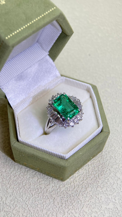 Pt900 Platinum&Emerald and Diamond Ring | Emerald3.10ct | Diamond 0.92ct | Colombia | Japanese Vintage Estate Jewelry-BMYR