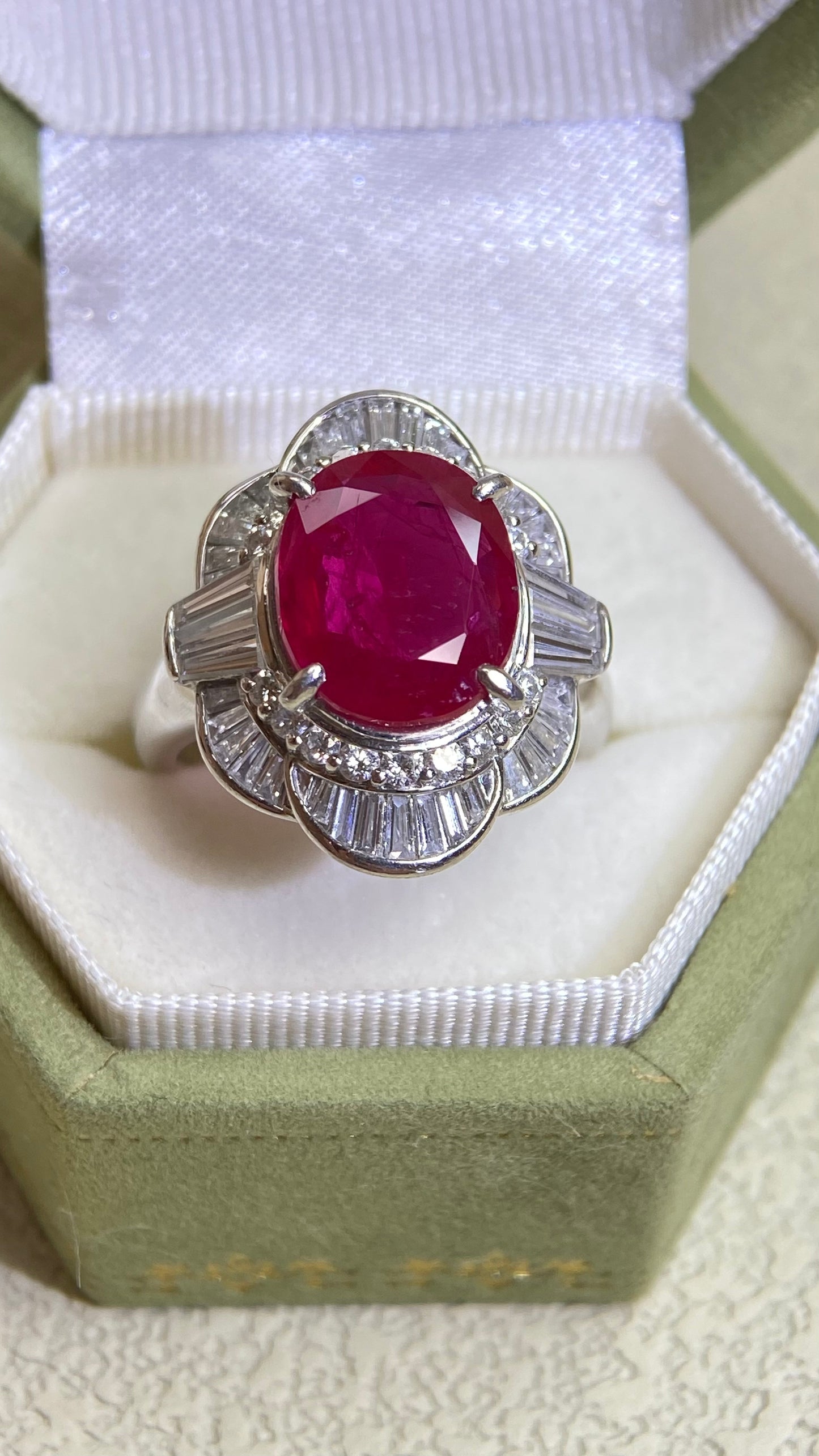 Pt900 Platinum&Ruby and Diamond Ring | Ruby 3.815ct | Diamond 1.31ct | Japanese Vintage Estate Jewelry-XMJH
