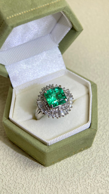Pt900 Platinum&Emerald and Diamond Ring | Emerald 2.67ct | Diamond 0.75ct | Japanese Vintage Estate Jewelry-BBTS