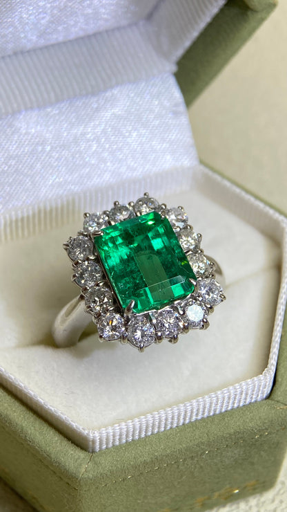 PT900 Platinum & Emerald and Diamond Ring| Emerald 3.87ct | Diamond 1.38ct | Vivid Green-Colombia | Japanese Vintage Estate Jewelry-BFYO