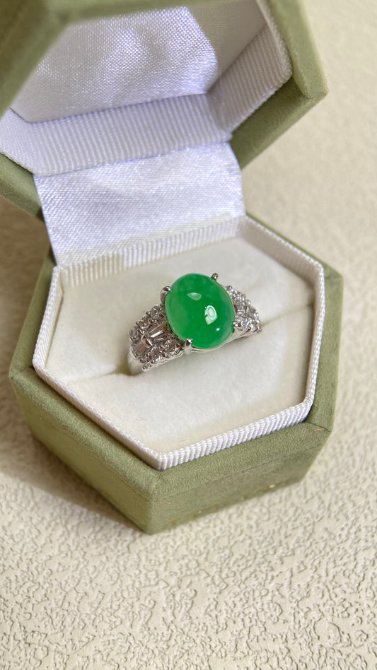 Pt900 Platinum&Jadeite and Diamond Ring | Jadeite 4.05ct | Diamond 0.59ct | Japanese Vintage Estate Jewelry-BJIL