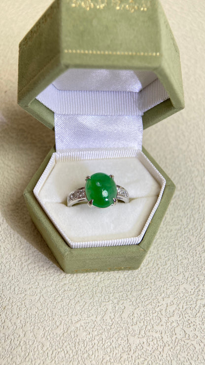 Pt900 Platinum&Jadeite and Diamond Ring | Jadeite 3.84ct  | Diamond 0.24ct | Japanese Vintage Estate Jewelry-BOWN