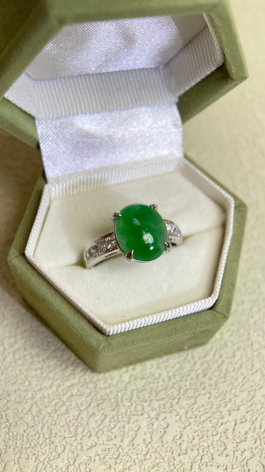 Pt900 Platinum&Jadeite and Diamond Ring | Jadeite 3.84ct  | Diamond 0.24ct | Japanese Vintage Estate Jewelry-BOWN