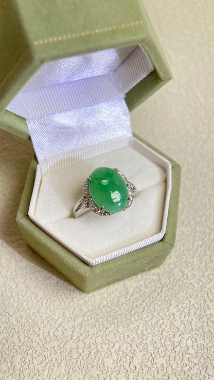 Pt900 Platinum&Jadeite and Diamond Ring | Jadeite 3.40ct | Diamond 0.20ct | Japanese Vintage Estate Jewelry-BHKQ