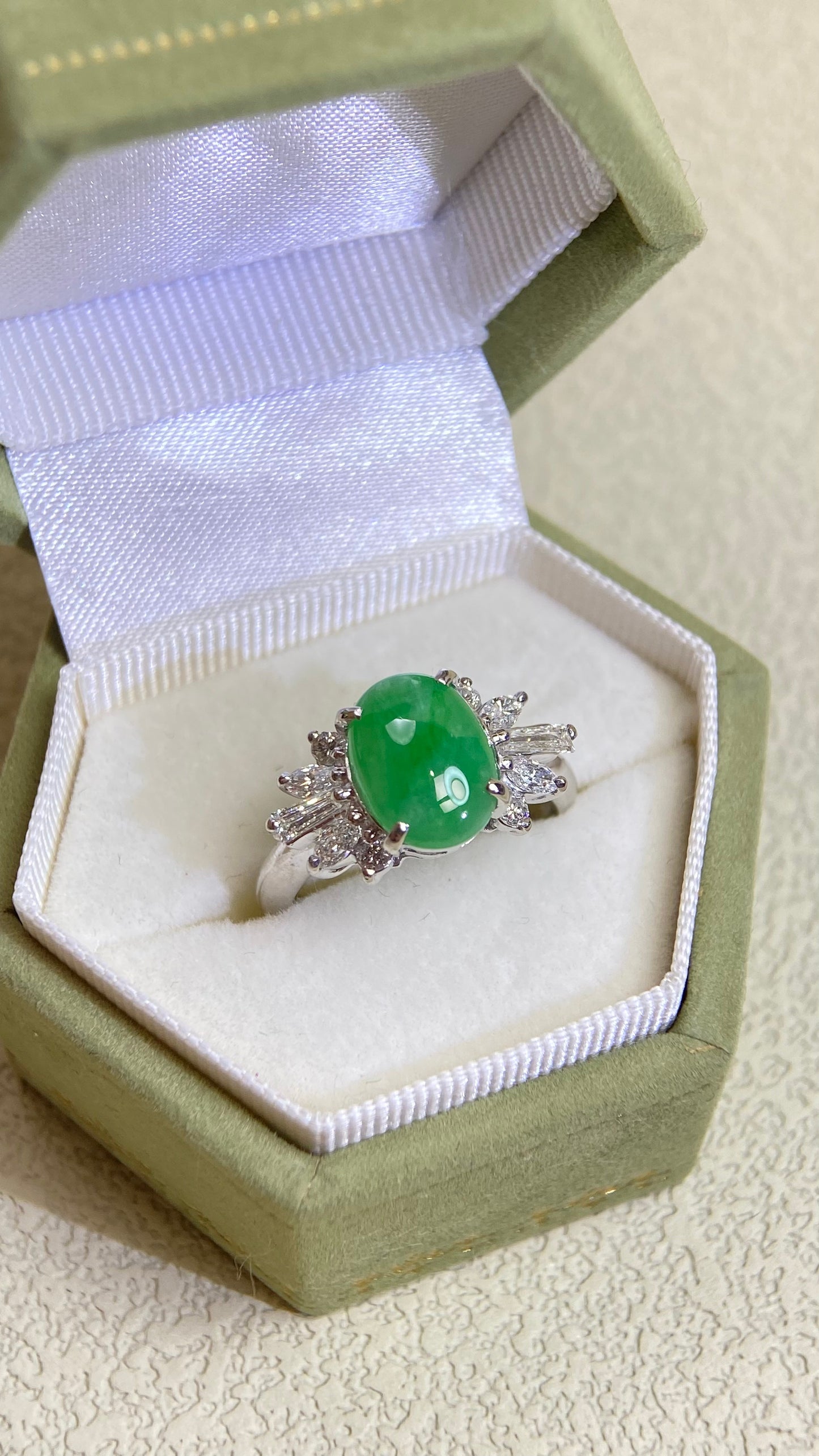 Pt900 Platinum&Jadeite and Diamond Ring | Jadeite 2.28ct | Diamond 0.52ct | Japanese Vintage Estate Jewelry-BHKQ