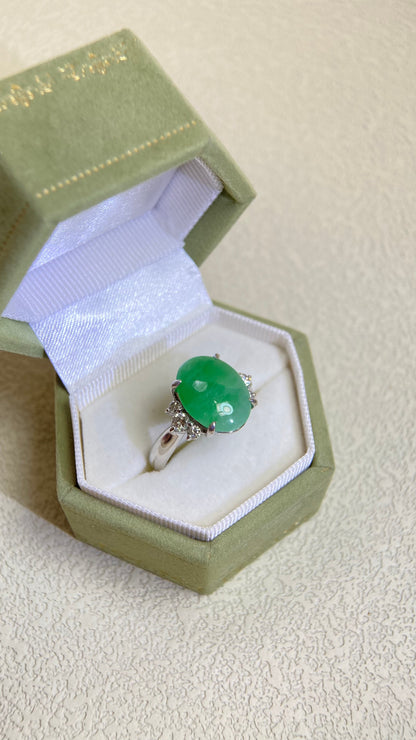 Pt900 Platinum&Jadeite and Diamond Ring | Jadeite 5.325ct | Diamond 0.33ct | Japanese Vintage Estate Jewelry-BOXS