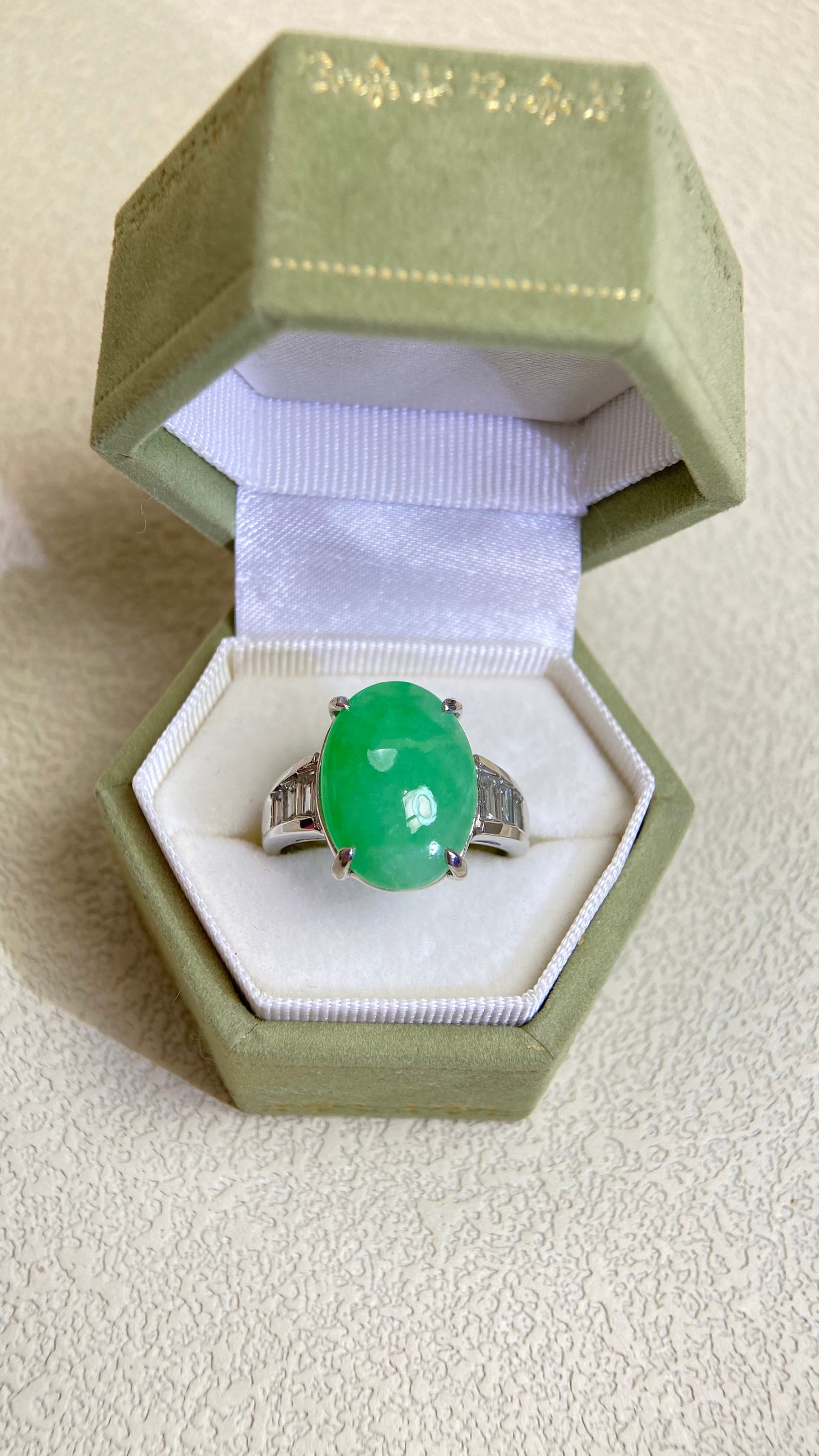 Pt900 Platinum&Jadeite and Diamond Ring | Jadeite 10.117ct | Diamond 0.64ct | Japanese Vintage Estate Jewelry-BMNV