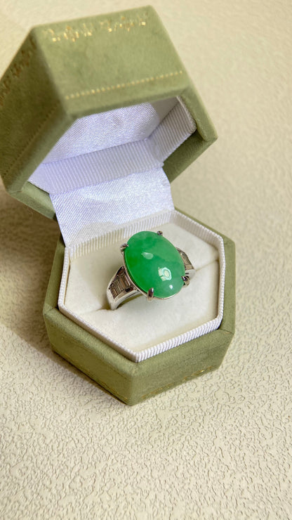 Pt900 Platinum&Jadeite and Diamond Ring | Jadeite 10.117ct | Diamond 0.64ct | Japanese Vintage Estate Jewelry-BMNV