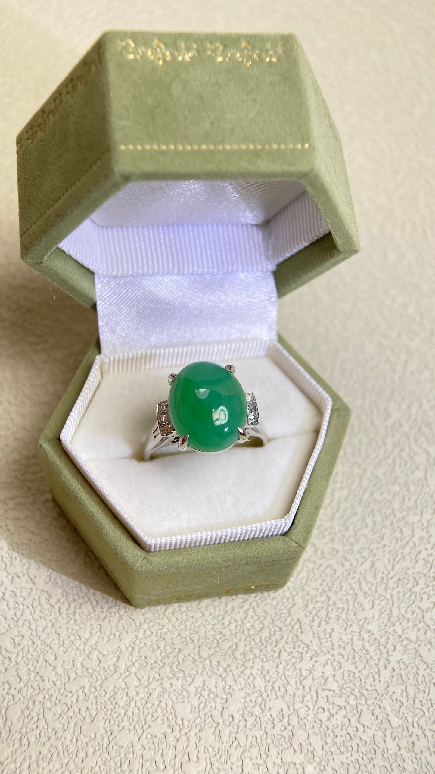 Pt900 Platinum&Jadeite and Diamond Ring | Jadeite 7.01ct | Diamond 0.21ct | Japanese Vintage Estate Jewelry-BPYS