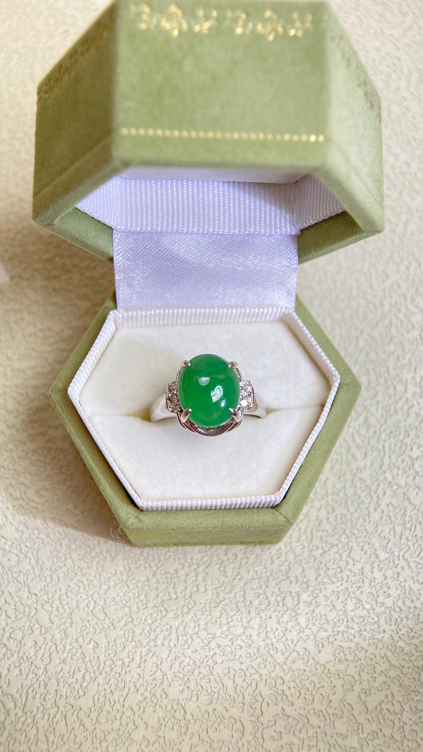 Pt900 Platinum&Jadeite and Diamond Ring | Jadeite 3.23ct | Diamond 0.08ct | Japanese Vintage Estate Jewelry-BPGF