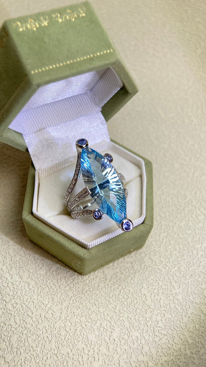 K18 Gold&Blue Topaz and Diamond Ring | Japanese Vintage Estate Jewelry-BONG