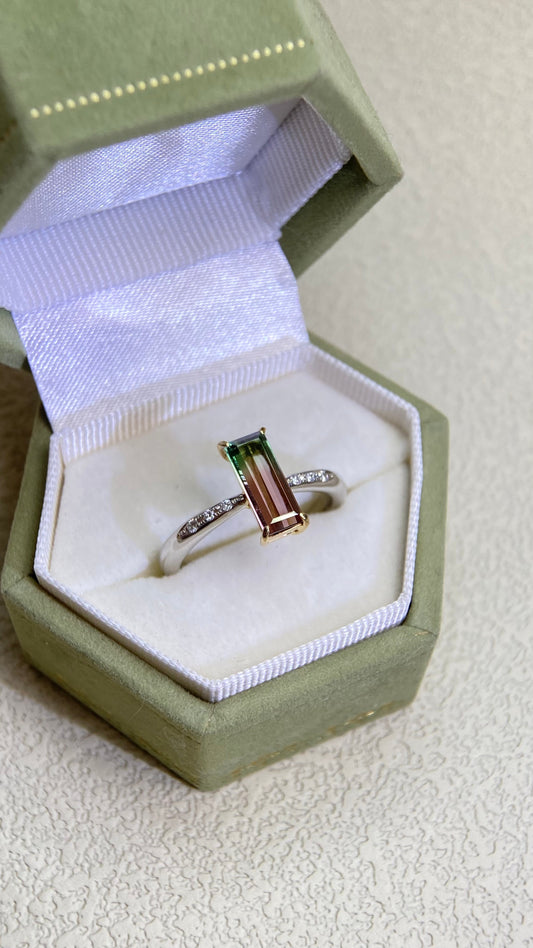 K18/Pt900 Platinum&Bicolor Tourmaline and Diamond Ring | Bicolor Tourmaline 1.09ct| Diamond 0.04ct| Japanese Vintage Estate Jewelry-BIXA