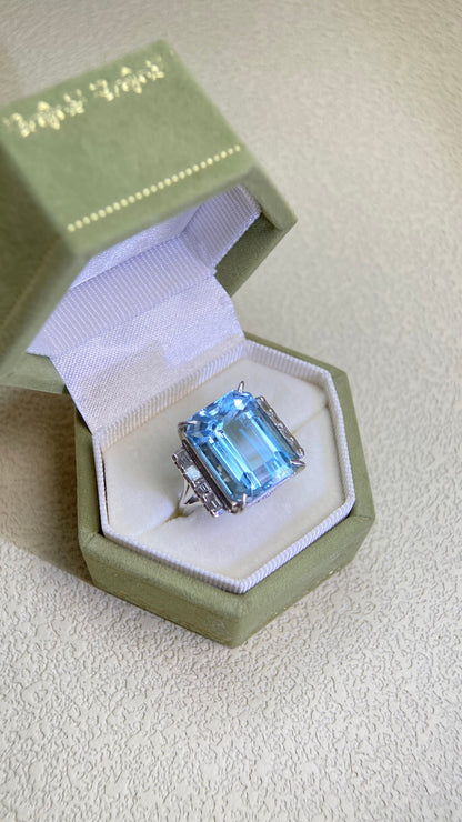 Pt900 Platinum& Aquamarine and Diamond Ring | Aquamarine 10.01ct | Diamond 0.46ct | Japanese Vintage Estate Jewelry-BPSZ