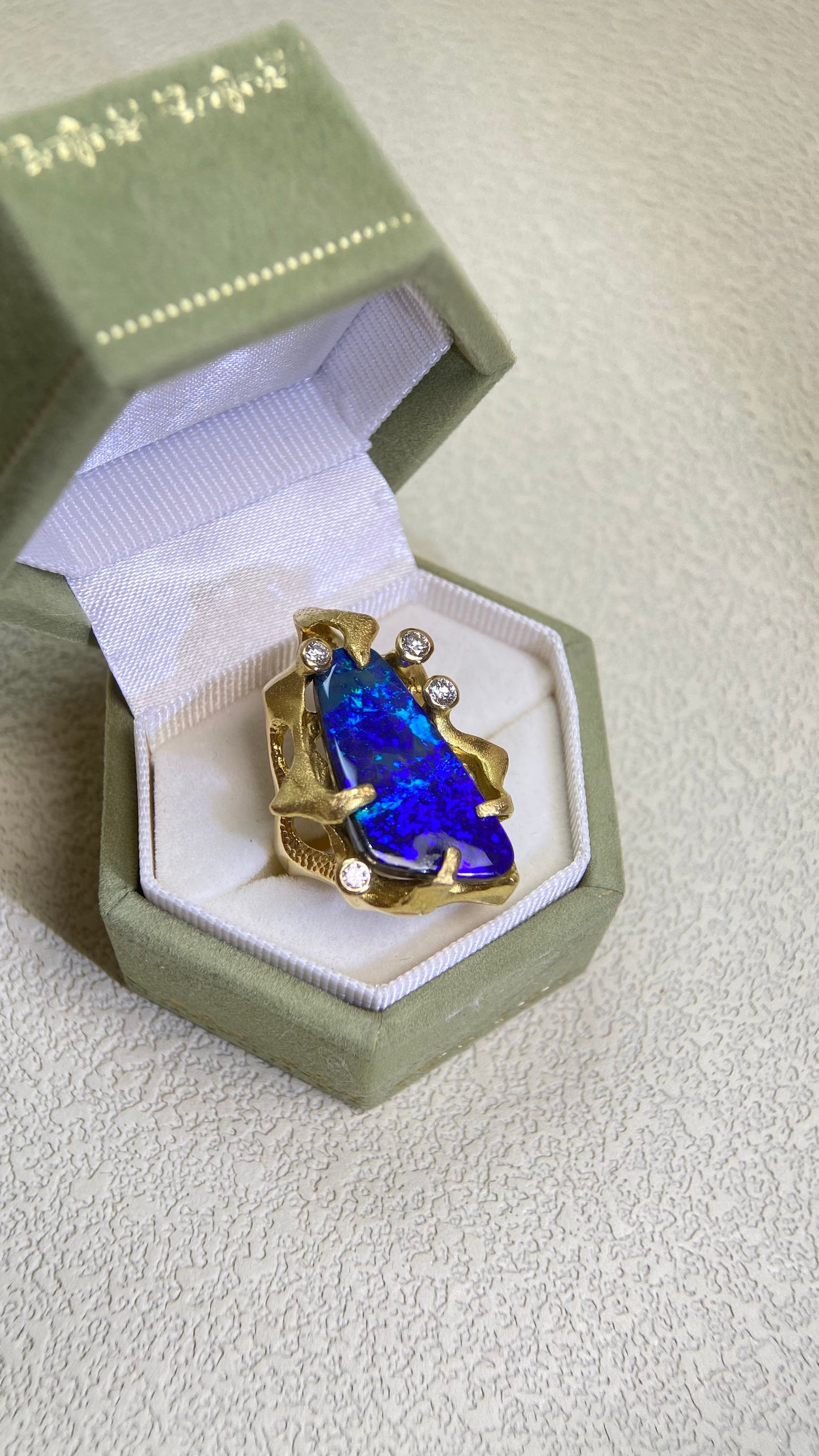 K18ゴールド＆ボルダーオパール＆ダイヤモンドリング｜ボルダーオパール 10.05ct｜ダイヤモンド 0.22ct｜日本製ヴィンテージエステートジュエリー-BKUP