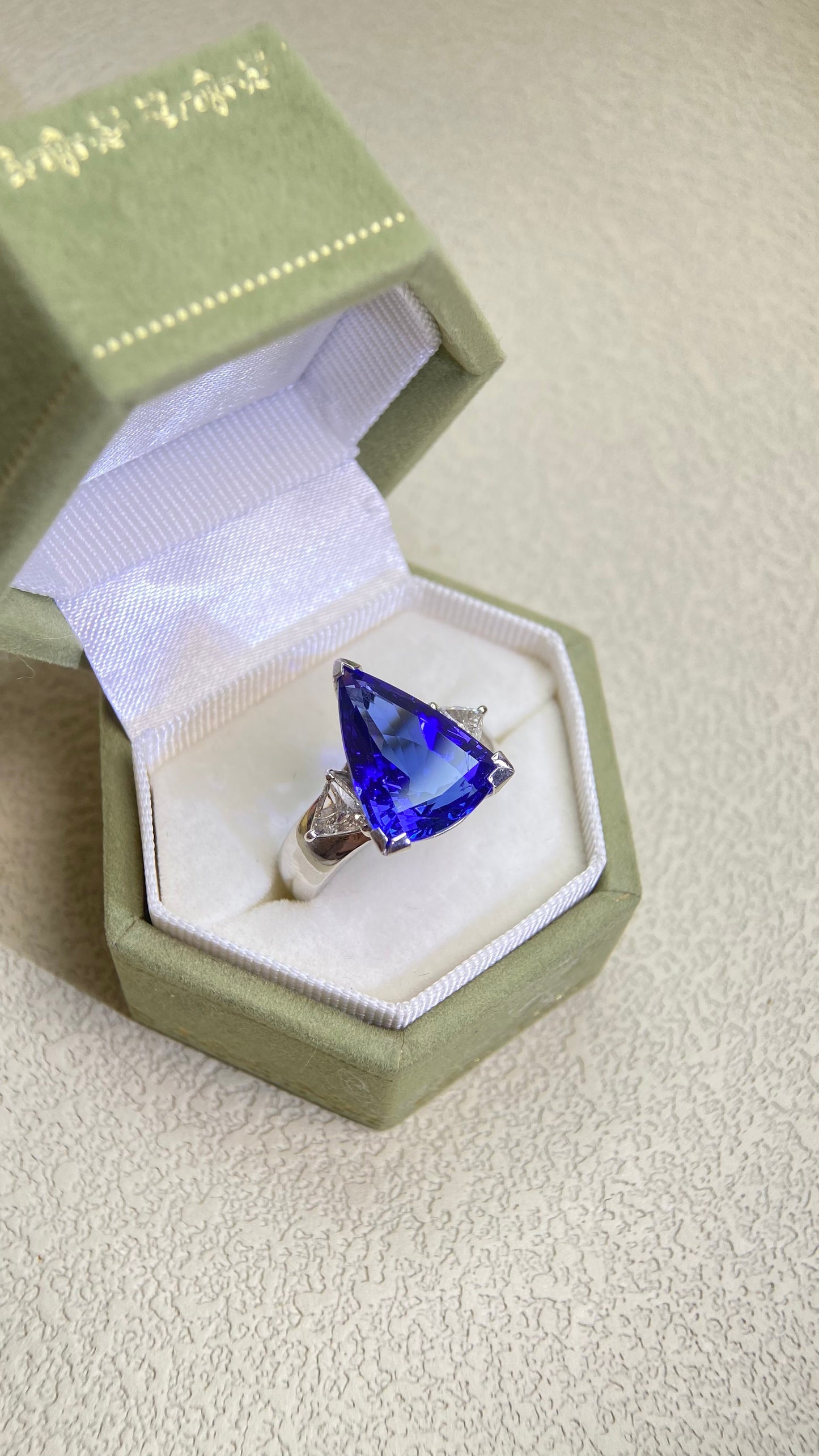 Pt900 Platinum&Tanzanite Ring | Tanzanite 7.09ct | Diamonds 0.48ct | Japanese Vintage Estate Jewelry-BPGB