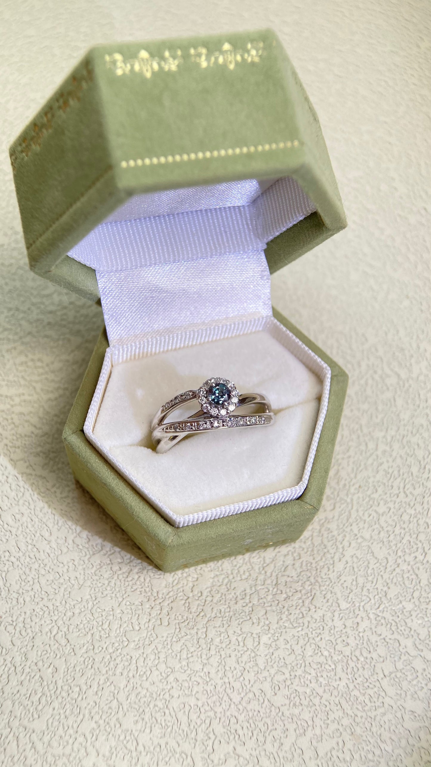 Pt900 Platinum&Alexandrite and Diamonds Ring | Alexandrite 0.20ct | Diamond 0.16ct | Change Color | Japanese Vintage Estate Jewelry-BOBC